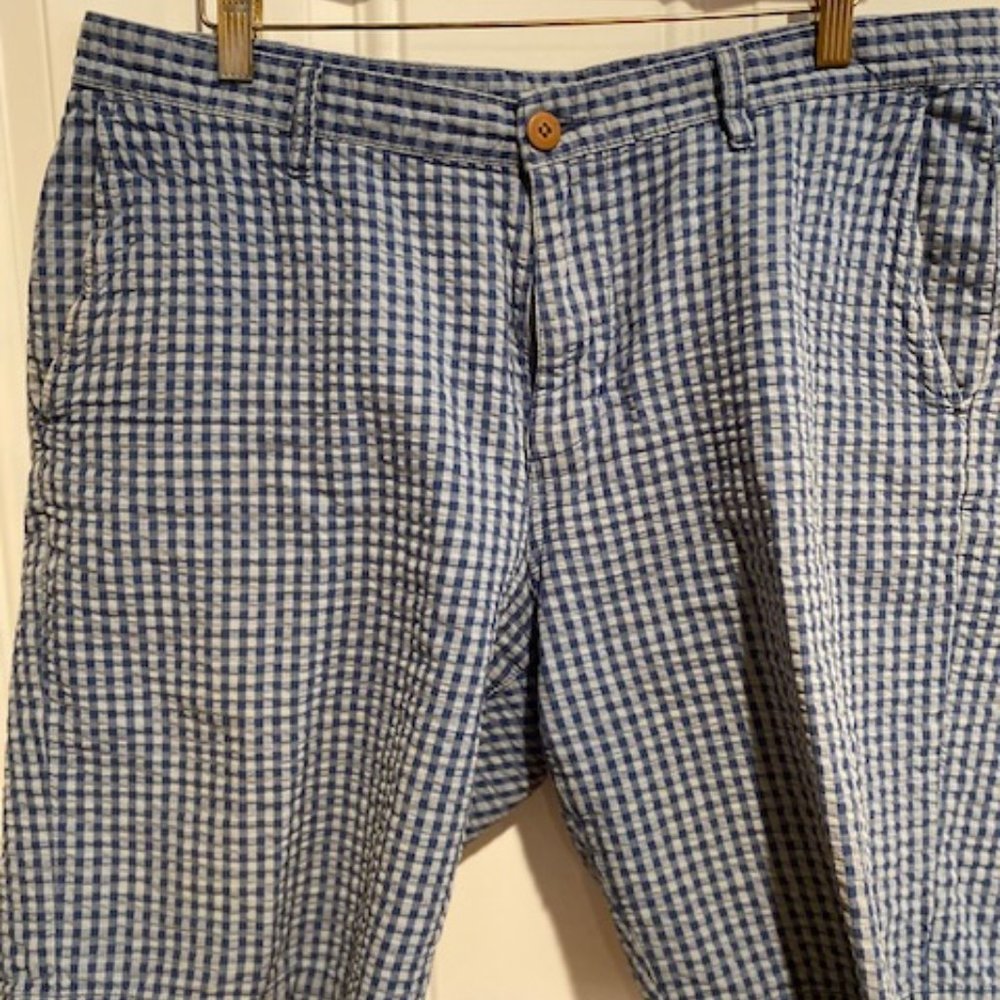Tommy Bahamas sear sucker blue shorts
